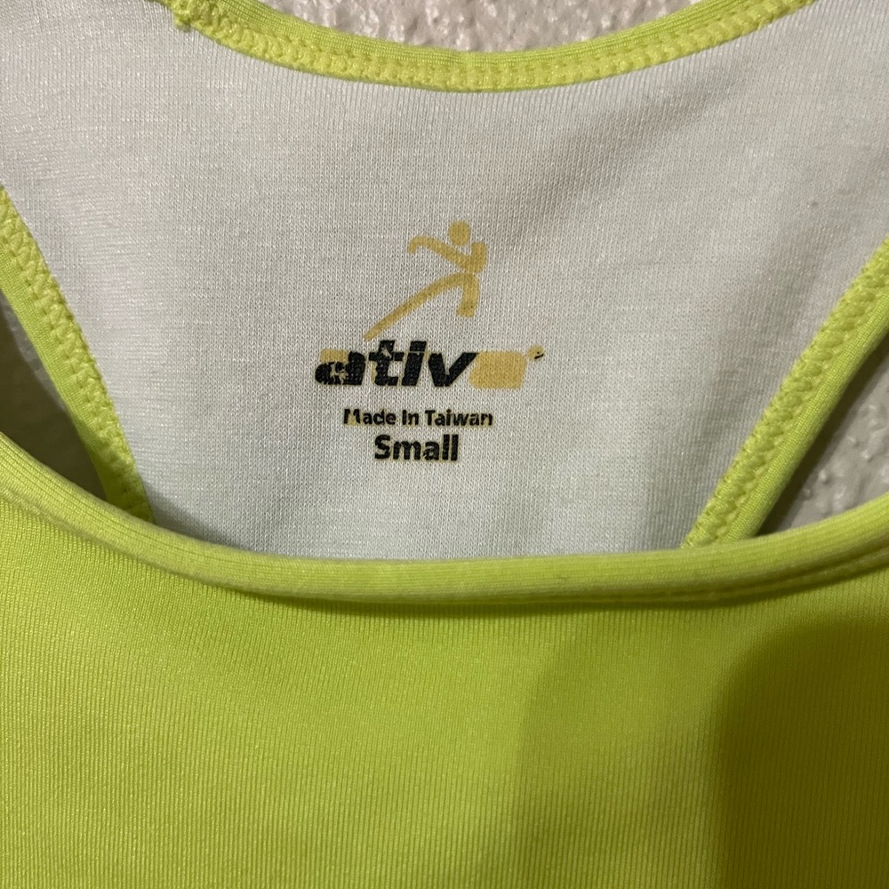 Ativa Workout Tank Top | Neon Yellow - Picture 5 of 9